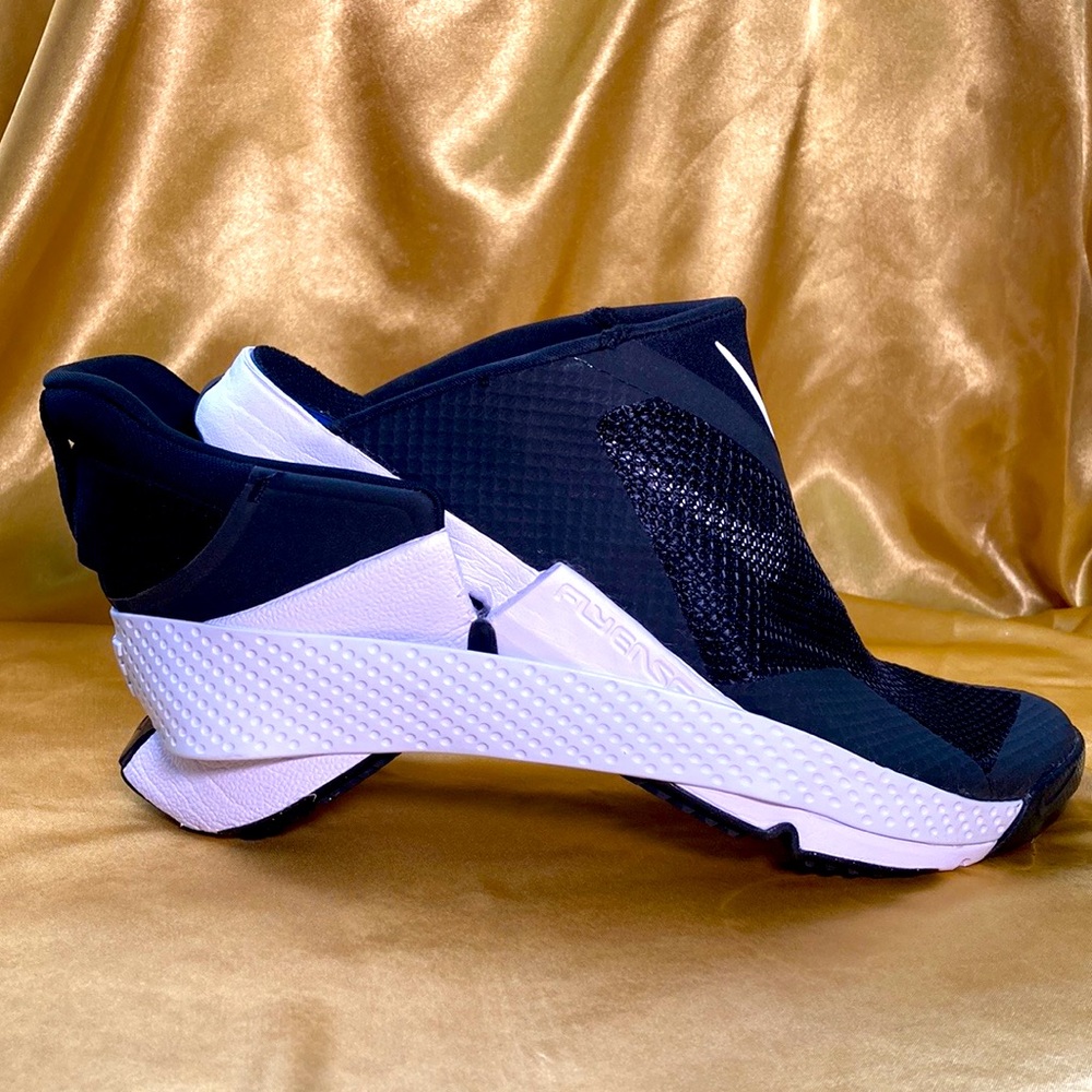 Nike Go FlyEase on/Off Women's Shoes Size 8.5 - Picture 8 of 9